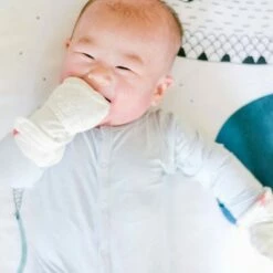 Goumikids Goumi Baby Organic Cotton Diamond Dots Mittens & Boots - Cream 0-3M 9 Goumikids Goumi Baby Organic Cotton Diamond Dots Mittens & Boots - Cream 0-3M -Kids' Shoes Official Shop unnamed file 2868